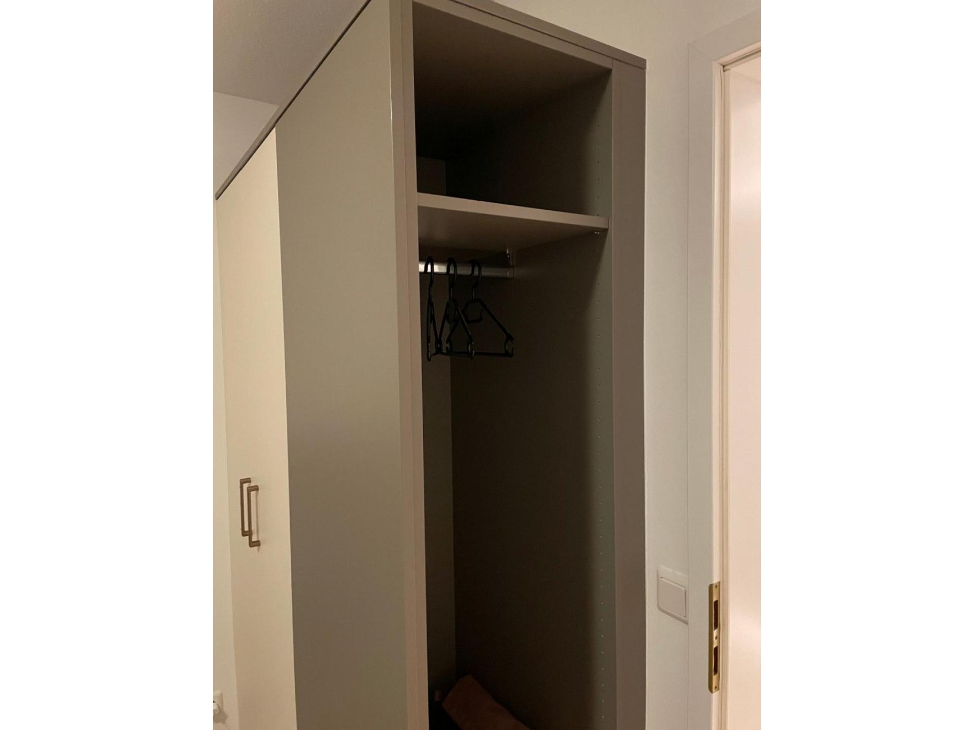 Gardrobenschrank Schlafzi